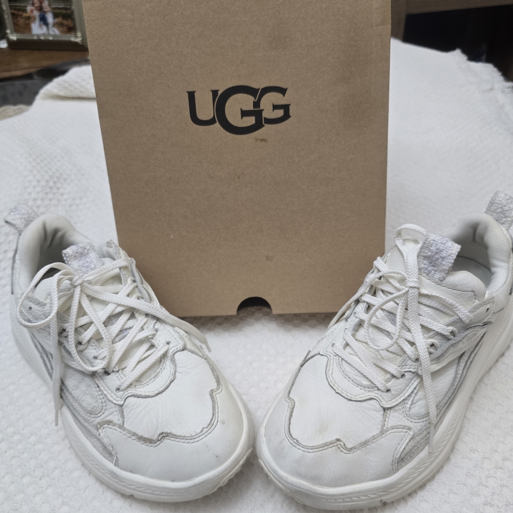 UGG Womens Cream White Lace-Up Sneakers